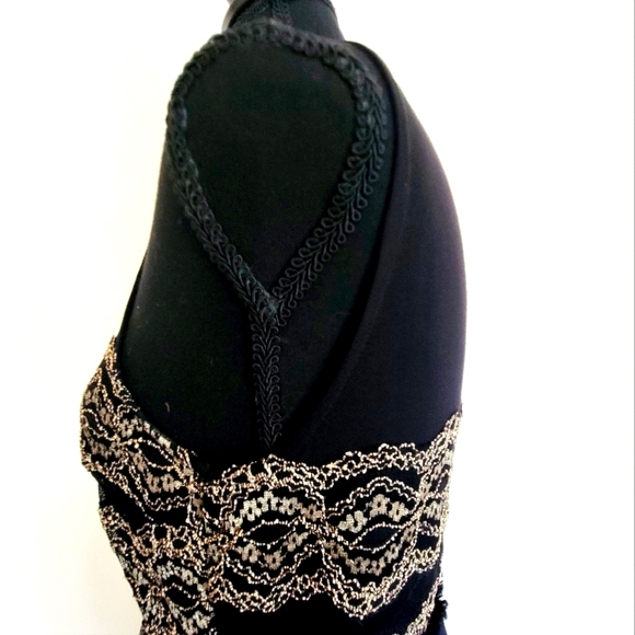 En creme black and gold mini unique dress. Size S - Picture 12 of 15